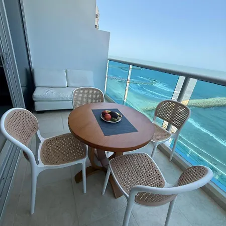 Apartamento 4 Estaciones De Ensueño Exclusivo, Intimo Y Acogedor !!! Cartagena
